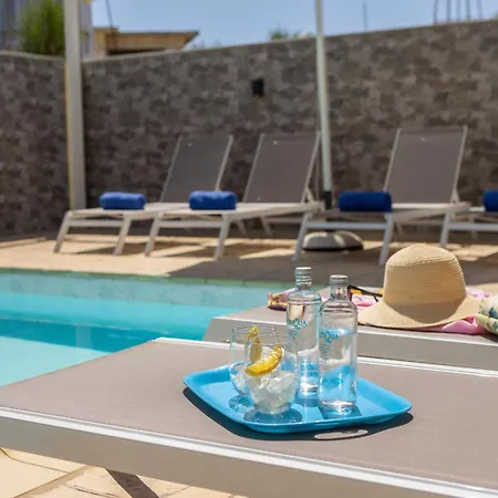 Villa Accomoteleia Crystal Lagoon