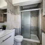 Accomoteleia Crystal Lagoon Villa