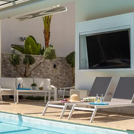 Accomoteleia Crystal Lagoon Vilă Protaras