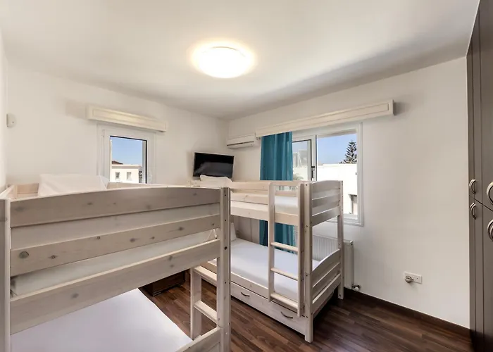 Accomoteleia Crystal Lagoon Villa