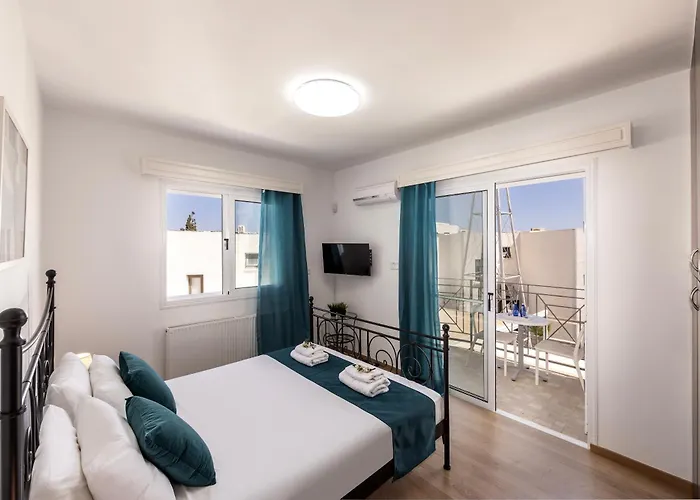 Accomoteleia Crystal Lagoon 4*