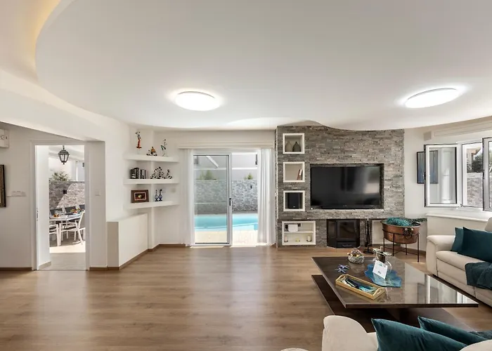 Villa Accomoteleia Crystal Lagoon 4*