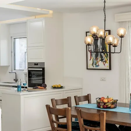 Вилла Accomoteleia Crystal Lagoon